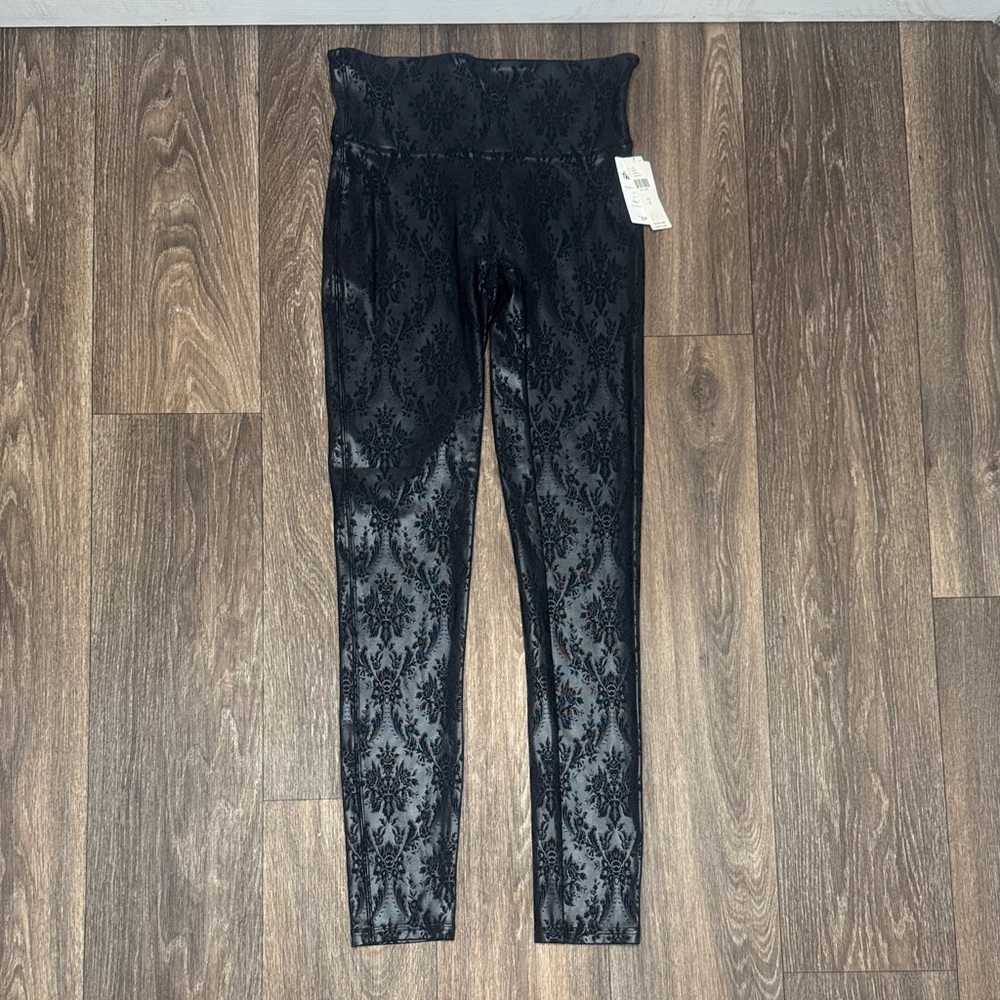 SPANX Black Leggings with Red Tag Women’s size Small